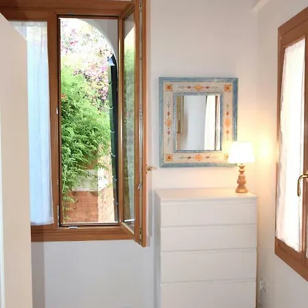 Marty Apartament